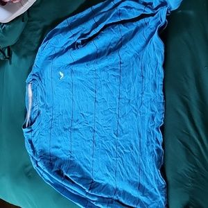 American Eagle t shirt